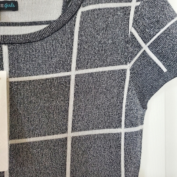 My Michelle Girls Silver Sparkle & Black Sweater Knit Short Sleeve Skater Dress - Picture 6 of 10